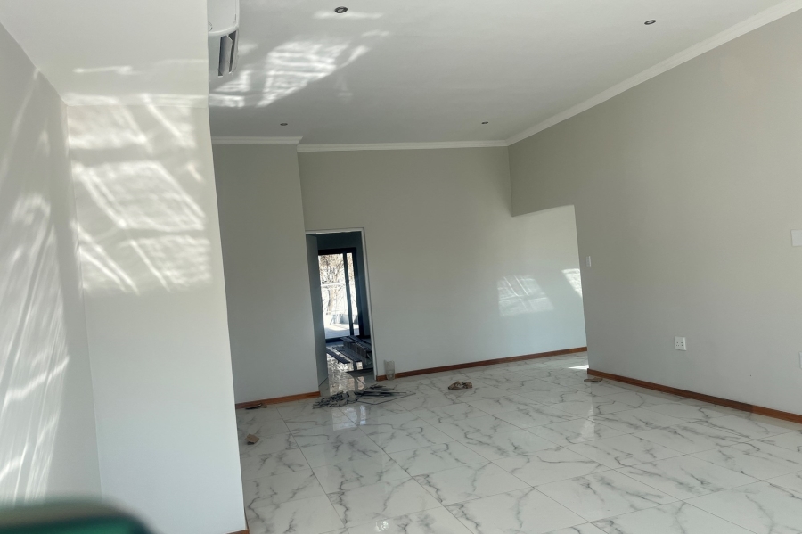 5 Bedroom Property for Sale in Xanadu Eco Park North West